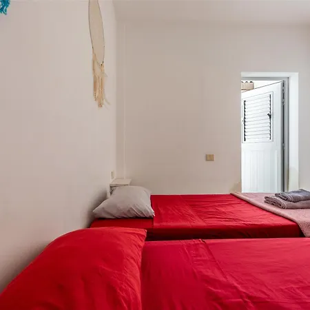 Ruby Harbour House Апартаменты *